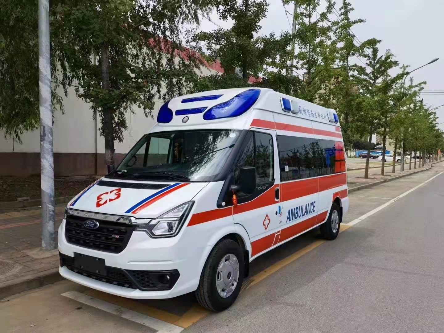 若尔盖县妇婴监护型护送